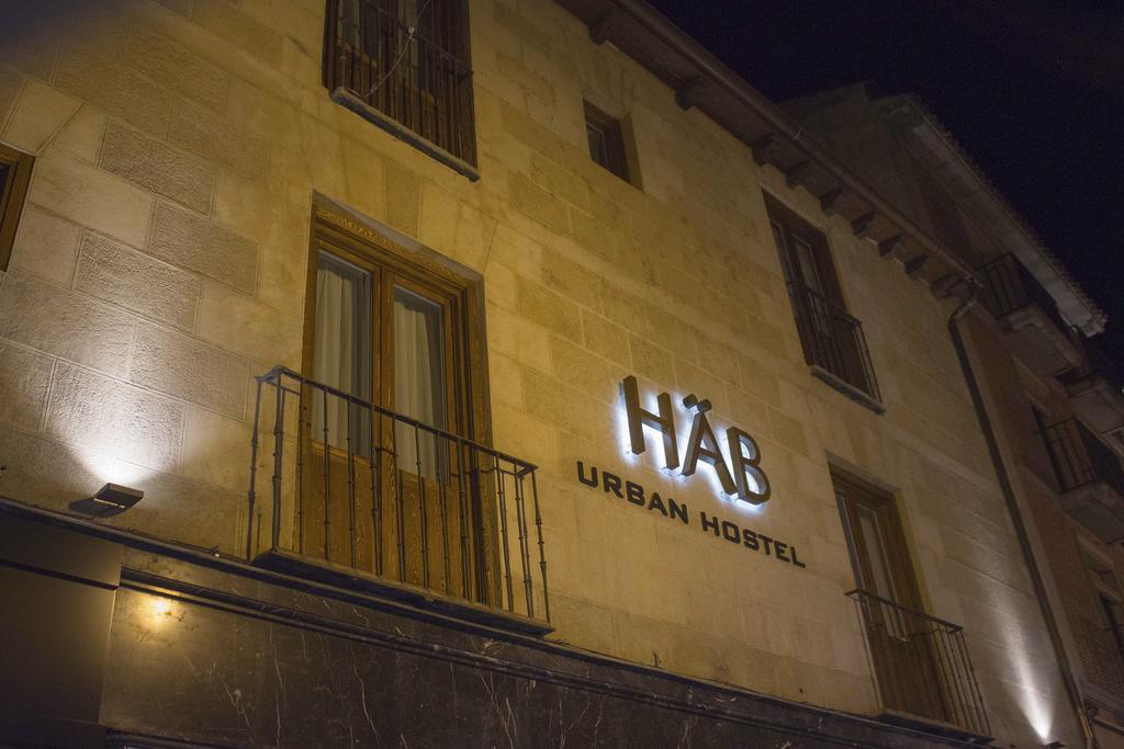 Hab Urban Hostel Segovia Ngoại thất bức ảnh